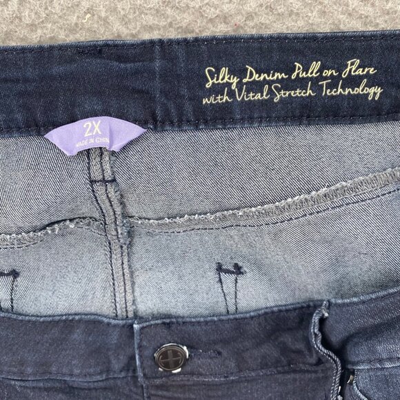 Hot In Hollywood Jean Women 2X Plus Navy Silky Denim Pull On Flare Vital Stretch - Picture 5 of 13